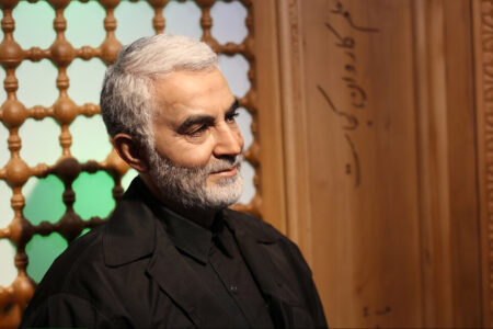 رونمایی از تندیس سردار شهید حاج قاسم سلیمانی در عسلویه