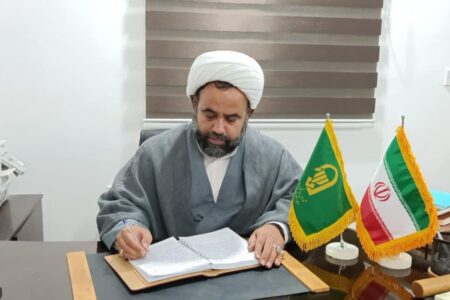 امام جمعه سیراف از دکتر شیخان بابت ساخت المان شهدای گمنام شیرینو قدردانی کرد