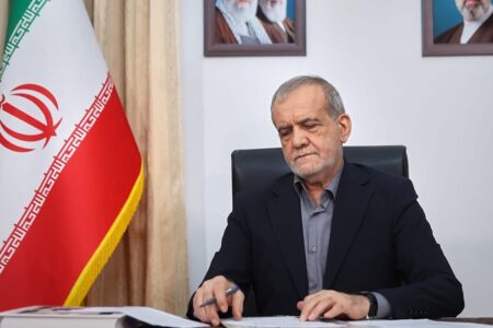 دستور رئیس‌جمهور برای روز بدون خودرو و گسترش دورکاری در دولت
