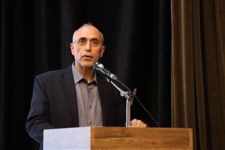 عظیمی: نقش انسان متعهد در عصر هوش مصنوعی جایگزین‌ناپذیر است